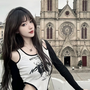 偷拍美女尿尿拉屎黄片
